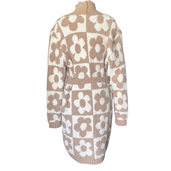 NWOT Pink Lily Women’s It Was All A Dream Neutral Checkered Floral Robe Size S/M - Picture 2 of 7